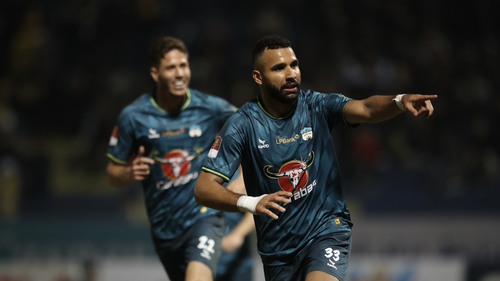 Để trụ hạng, HAGL phải thực dụng thay vì đá đẹp