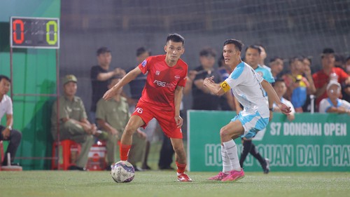 Dàn 'hảo thủ' khuấy động bóng đá Đông Nam Bộ