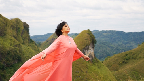 Cẩm Vân 'hành hương' về miền nhạc Trịnh