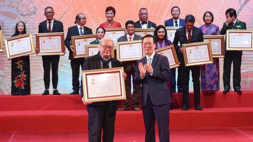 Lễ trao tặng danh hiệu 'Nghệ sĩ nhân dân', 'Nghệ sĩ ưu tú' lần thứ 10