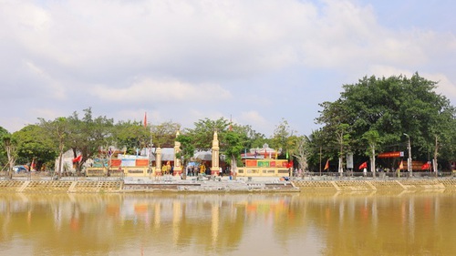 Chấn chỉnh công tác quản lý, tổ chức hoạt động tại Đền Ông Hoàng Mười