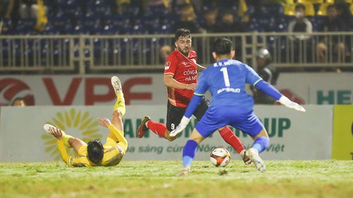 Nhận định bóng đá CAHN vs SLNA, V-League vòng 15 (19h15 hôm nay)