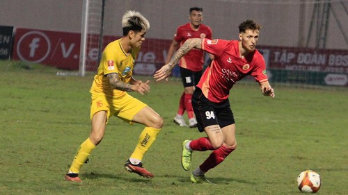Trực tiếp bóng đá V-League hôm nay: Quảng Nam vs HAGL (17h), CAHN vs SLNA (19h15)