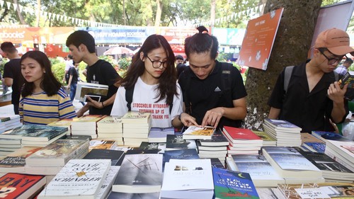 Ngày Sách Việt Nam: Khơi dậy tình yêu sách và văn hóa đọc trong giới trẻ