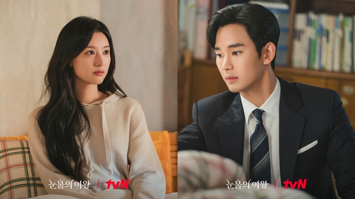 Tập 9 'Queen Of Tears': Kim Ji Won ngủ qua đêm ở phòng của Kim Soo Hyun