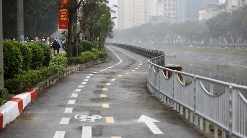 Chào tuần mới: Từ đường Láng tới sông Tô Lịch