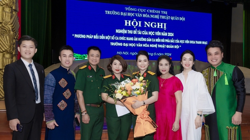 Lương Nguyệt Anh cùng học trò nghiên cứu phương pháp biểu diễn ca khúc mang âm hưởng dân ca