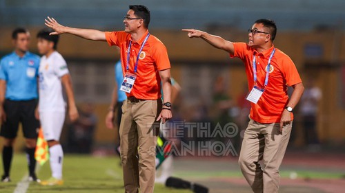 Lập kỷ lục thay HLV, mùa giải V-League 'sóng gió' của bóng đá Thủ đô