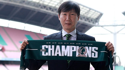 Tin nóng bóng đá Việt 2/5: Báo Trung Quốc tin HLV Kim Sang Sik giúp ĐT Việt Nam hồi sinh, HLV Đức Thắng lo V-League làm hại ĐTQG