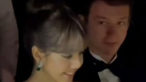 Bắt gặp Lisa Blackpink đi bảo tàng Rodin cùng bạn trai tin đồn Frédéric Arnault