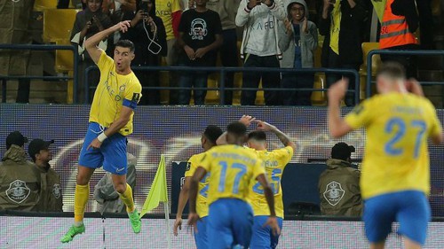 Chơi đẹp với Mane, Ronaldo vẫn lập cú đúp để đưa Al Nassr vào chung kết cúp Nhà Vua