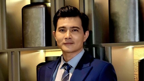 Quang Sự hiếm hoi tiết lộ về vợ, nói thẳng về mức cát -sê của diễn viên