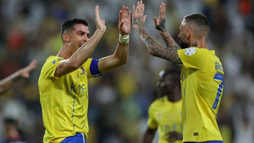 Tin nóng thể thao sáng 10/5: Ronaldo lại 'nổ súng' với bàn thứ 891, U23 Indonesia suýt bỏ trận vì trọng tài
