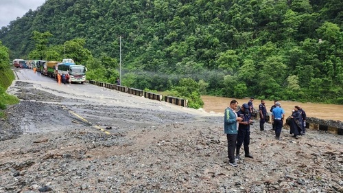 Chưa có thông tin về người Việt trong vụ lở đất ở Nepal