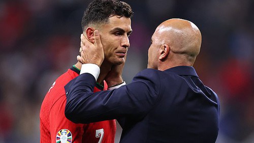 Bồ Đào Nha cần loại Ronaldo nếu muốn vô địch EURO 2024