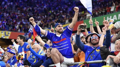 CĐV Pháp: Chiến thắng ở loạt luân lưu là điều kỳ diệu