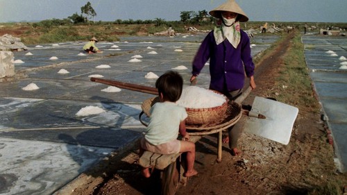 Cuộc sống sau ống kính: Nghề muôn năm cũ