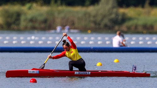 Tay chèo Nguyễn Thị Hương bị loại ở môn Canoeing: Lời chia tay đẹp của 'bé hạt tiêu'