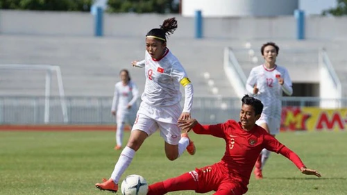 Huỳnh Như lập hat-trick giúp ĐT nữ Việt Nam thắng Indonesia 7-0 ở giải đấu lớn, HLV đội bạn ‘thua tâm phục khẩu phục’