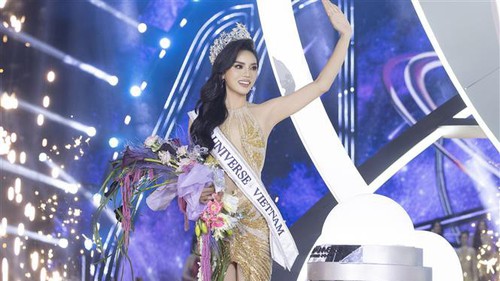 Người đẹp Nam Định đăng quang Miss Universe Vietnam 2024