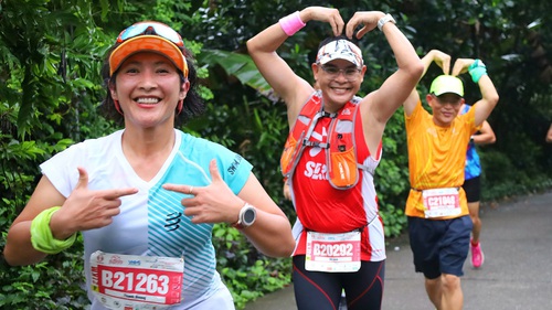 10 nghìn VĐV 'Tiên Phong - Bứt Phá' qua Marathon Đất Sen Hồng Đồng Tháp