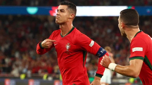 Ronaldo rực sáng, ghi bàn thắng thứ 901 giúp Bồ Đào Nha lội ngược dòng trước Scotland