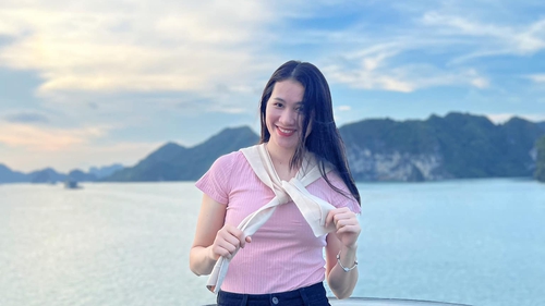 Ngôi sao bóng chuyền nữ Việt Nam duy nhất được cả HLV Tuấn Kiệt và toàn thể người hâm mộ ca ngợi