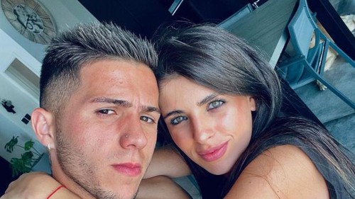 Phát hiện bạn gái đang bị đồng đội 'theo đuổi', nhà vô địch thế giới lập tức có hành động quyết đoán