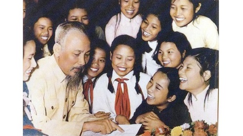 Học tập suốt đời - "chìa khóa" cho phát triển bền vững