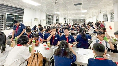 Mưa ngập sau bão số 10: Trường học Hà Nội linh hoạt học tập, đảm bảo an toàn cho học sinh