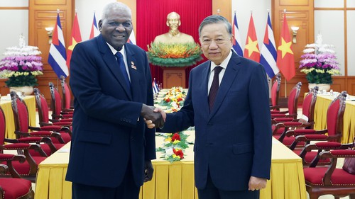 Tổng Bí thư tiếp Chủ tịch Quốc hội, Chủ tịch Hội đồng Nhà nước Cuba Esteban Lazo Hernández