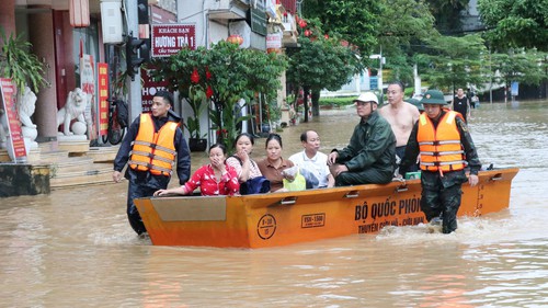 Tuyên Quang ngập lụt nghiêm trọng, hàng nghìn hộ dân phải di dời khẩn cấp