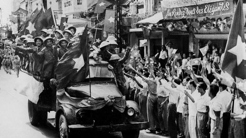 71 năm Giải phóng Thủ đô (10/10/1954 - 10/10/2025): Mốc son rực rỡ của nhân dân Thủ đô