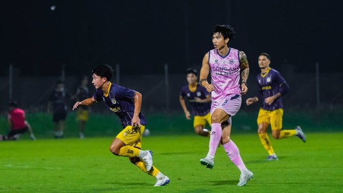 Ngôi sao giữ kỷ lục hiếm có của bóng đá Việt Nam vừa tái xuất sau 2 năm chấn thương, mang tin vui cho CĐV