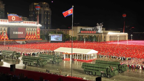 Tổng Bí thư dự Lễ duyệt binh kỷ niệm 80 năm thành lập Đảng Lao động Triều Tiên