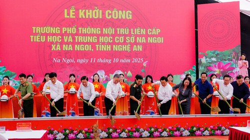Tổng Bí thư Tô Lâm dự lễ khởi công trường nội trú liên cấp Na Ngoi, tỉnh Nghệ An