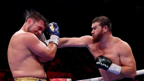 Võ sĩ biệt danh 'người đầu gấu' thắng áp đảo tay đấm Anh quốc, thách thức đối thủ mạnh nhất