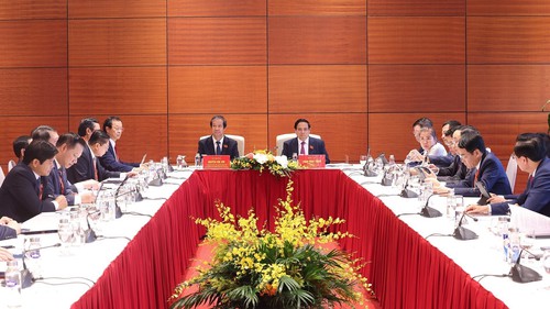 Đại hội đại biểu Đảng bộ Chính phủ lần thứ nhất: Các đại biểu thảo luận tại tổ