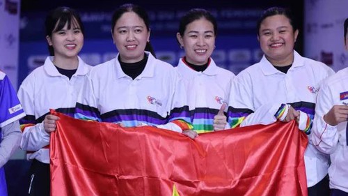 Đội Việt Nam ngoạn mục đánh bại Thái Lan để giành chức vô địch thế giới