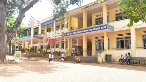 Xác minh vụ việc phụ huynh hành hung học sinh trong khuôn viên trường học ở Lâm Đồng