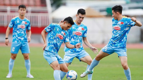 Tin nóng thể thao tối 14/10: Siêu máy tính dự đoán kết quả trận Việt Nam - Nepal; diễn biến mới về tương lai Kluivert ở ĐT Indonesia 