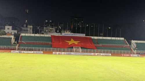 Lý do khán đài B sân Thống Nhất không có khán giả xem trận Việt Nam vs Nepal