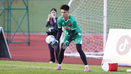 Đội hình xuất phát ĐT Việt Nam đấu Nepal: Trung Kiên thay Văn Lâm; Hiểu Minh đá chính