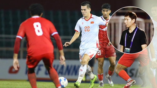 ĐT Việt Nam đã chơi thế nào trong hiệp một trận gặp Nepal khiến HLV Kim Sang Sik phải lên tiếng?