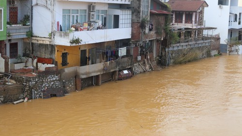 Cảnh báo lũ trên sông ở Cao Bằng