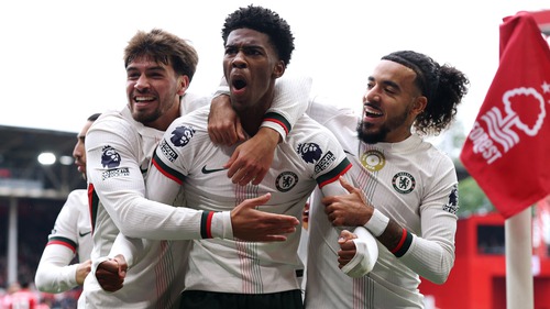 Chelsea tiếp tục nhận thẻ đỏ trong chiến thắng đậm trước Nottingham