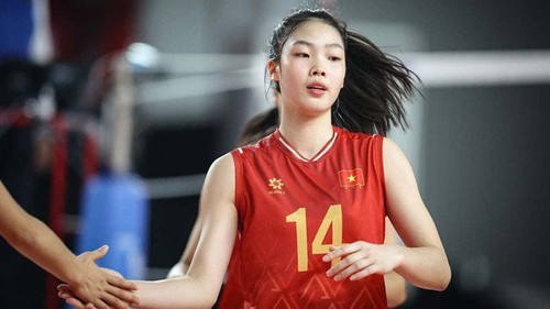 Chủ công 17 tuổi cao gần 1m90 vượt một loạt đàn chị để lên tuyển, được kỳ vọng là 'Thanh Thúy mới'
