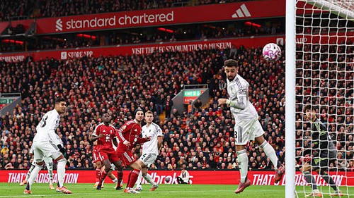 Đen đủi như Gakpo: 3 lần bị khung gỗ MU từ chối bàn thắng 