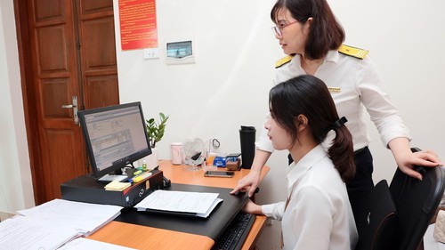 Thu ngân sách nhà nước vượt dự toán, đạt hơn 2 triệu tỷ đồng