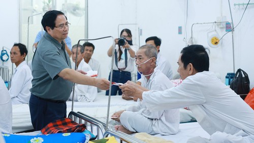 Thủ tướng kiểm tra công tác khám chữa bệnh của Bệnh viện Ung bướu Cần Thơ